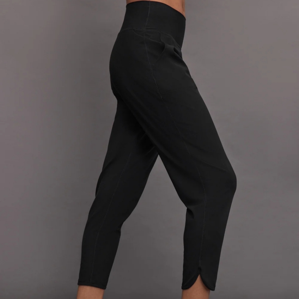 Carbon38 Black High-Waisted Pants